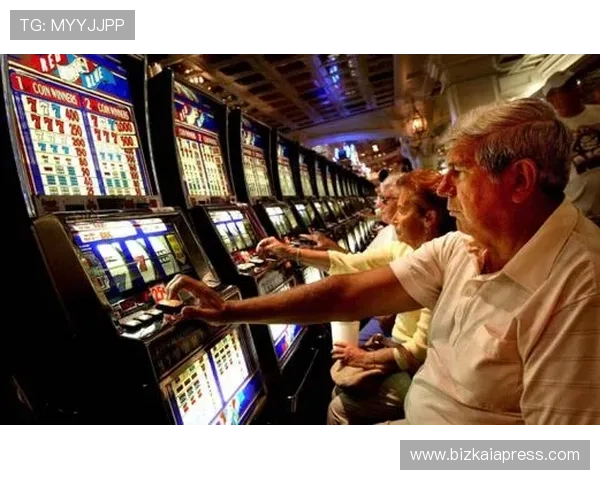 适合休闲娱乐的777老虎机单机免费游戏推荐让你轻松打发时间